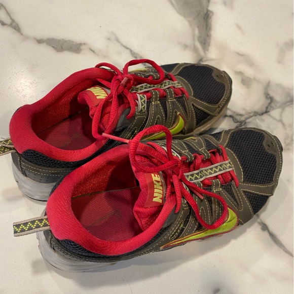 Nike Shoes - Picture 2 of 6